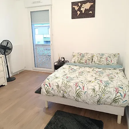 Chic F2 Apartment